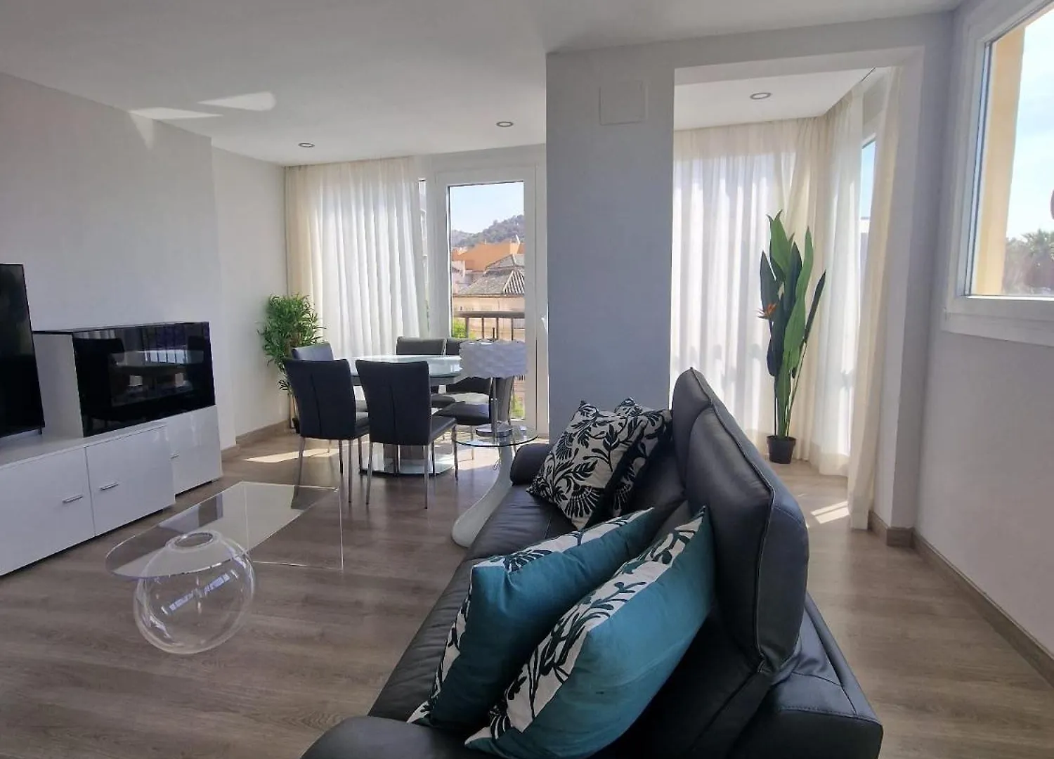 Lujoso Piso Familiar Junto A La Catedral Apartment Malaga